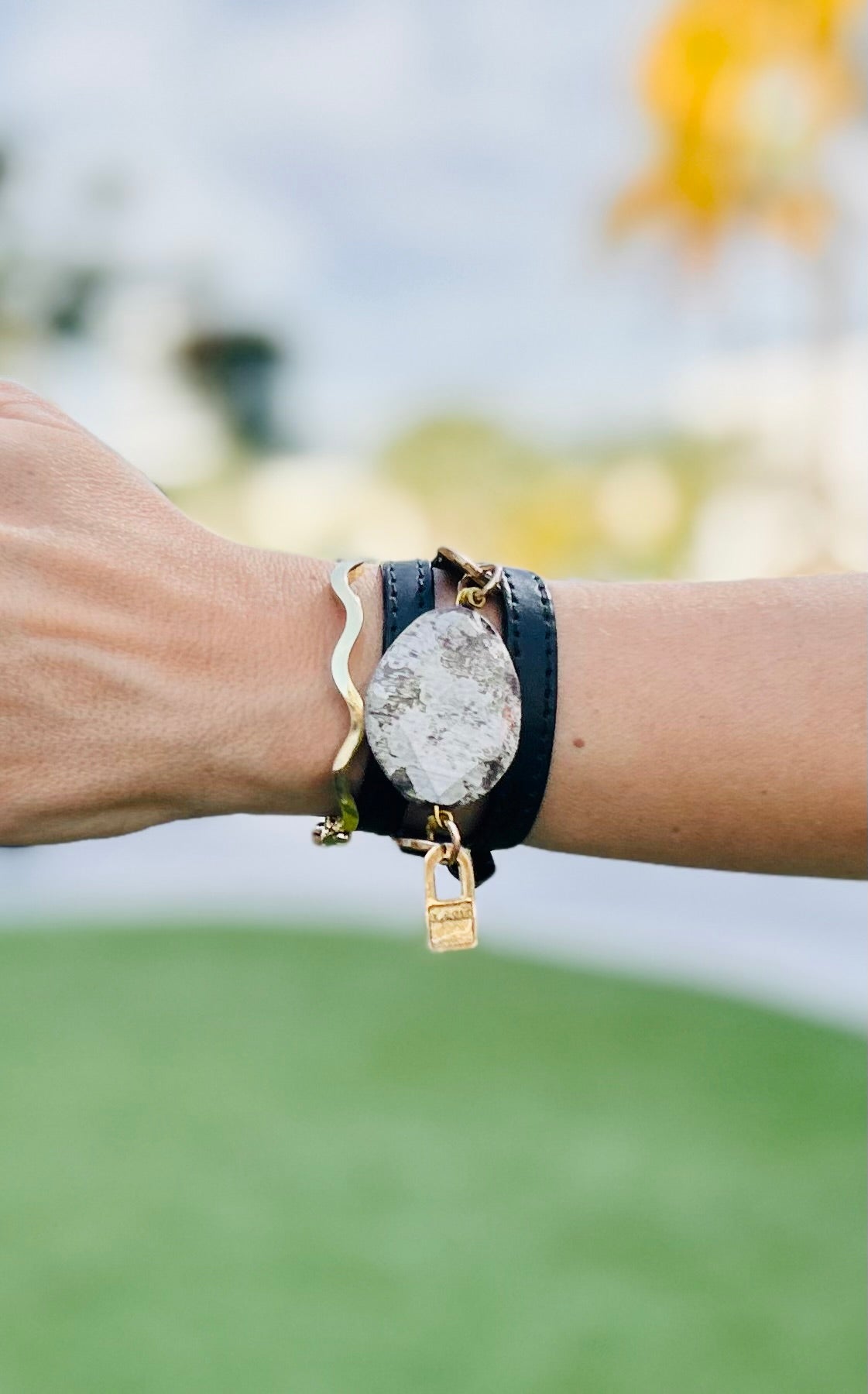 Sinature Triple Wrap Black Leather Bracelet with White Agathe Stone