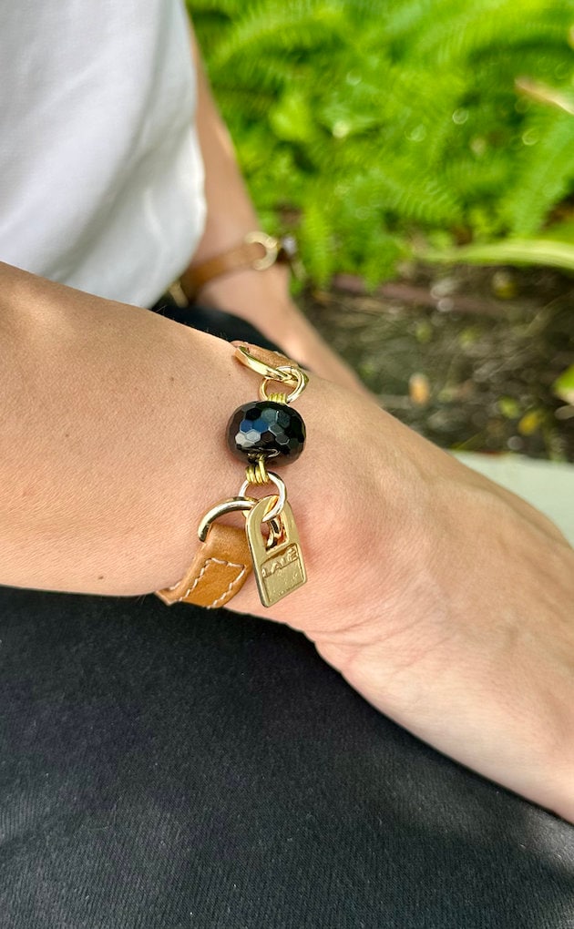 Signature Single Wrap Camel Leather Bracelet with Onyx Stone