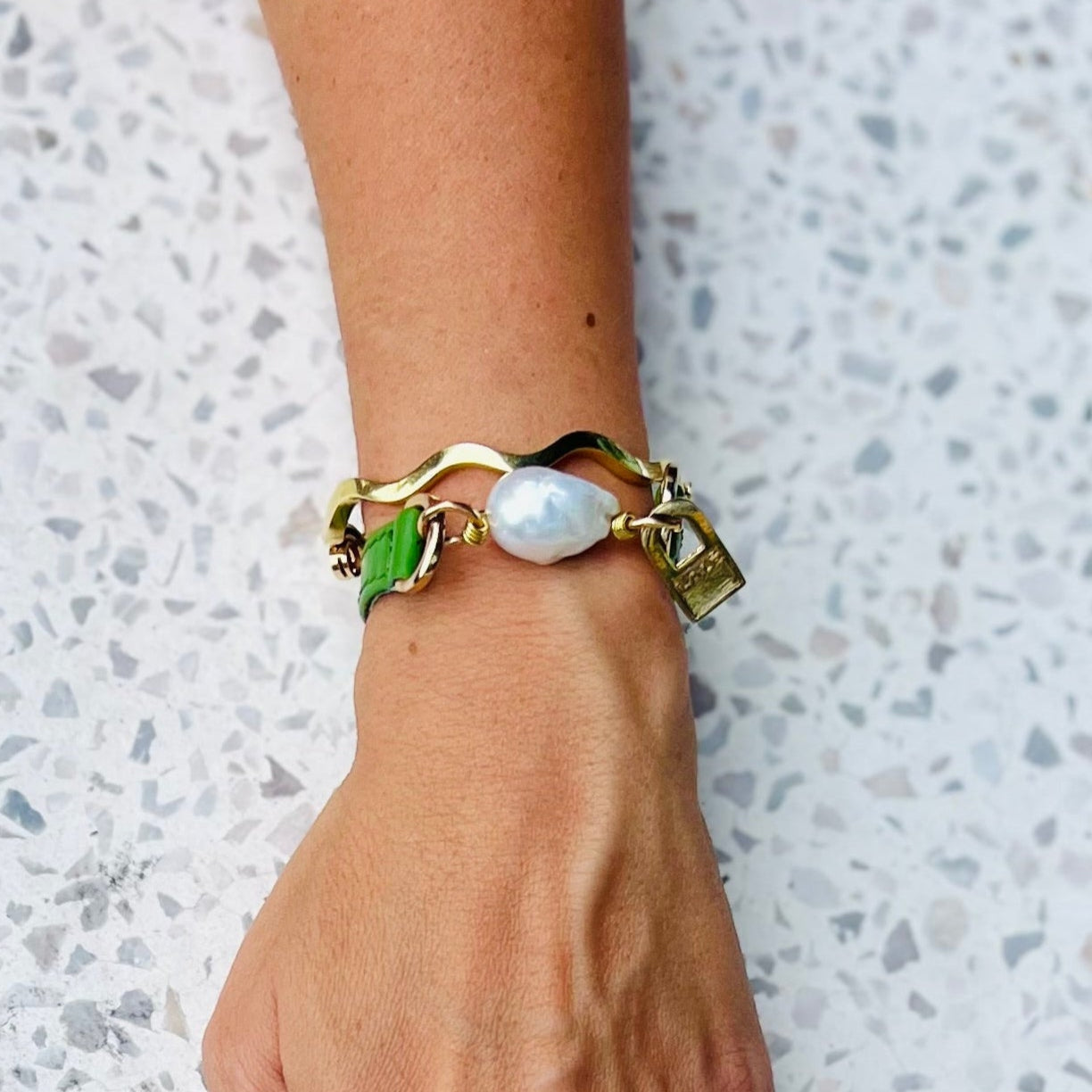 Single Wrap Green Leather Bracelet with Pearl