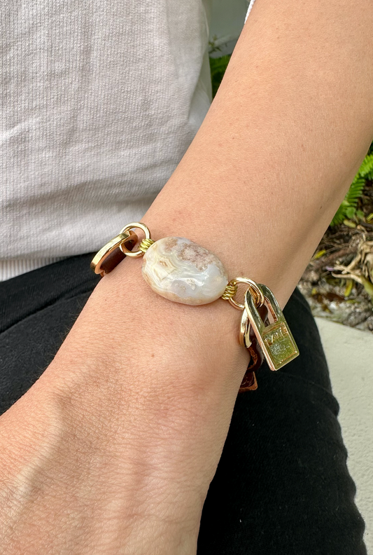Signature Single Wrap Brown Leather Bracelet with Flat Agathe Stone