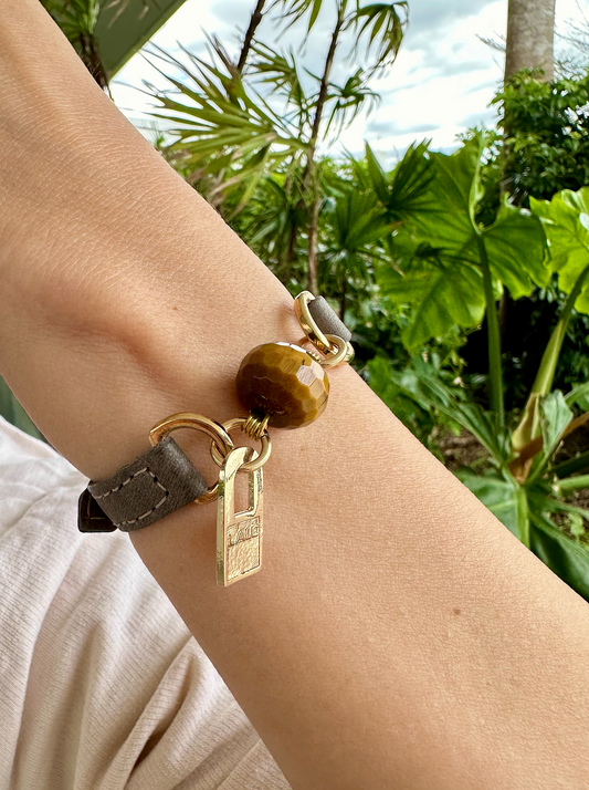 Signature Single Wrap Gray Leather Bracelet with Tiger Eye Stone