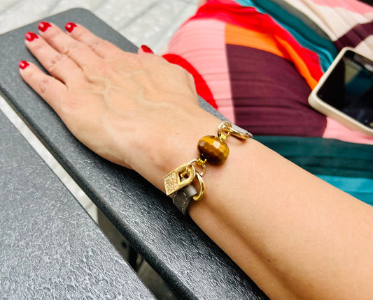 Signature Single Wrap Gray Leather Bracelet with Tiger Eye Stone
